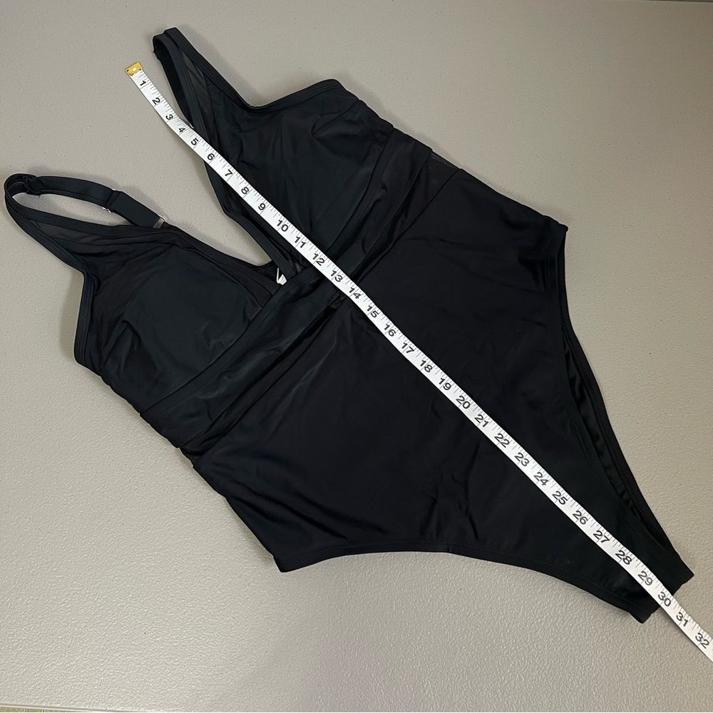 Cupshe Mesh Detail One Piece Swimsuit NWT Size 1X Black Plunge Cheeky - Picture 8 of 10